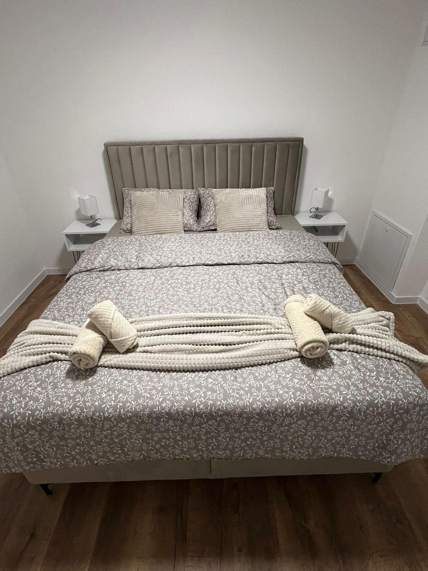 Apartman Rawda 2 亚伊采 外观 照片