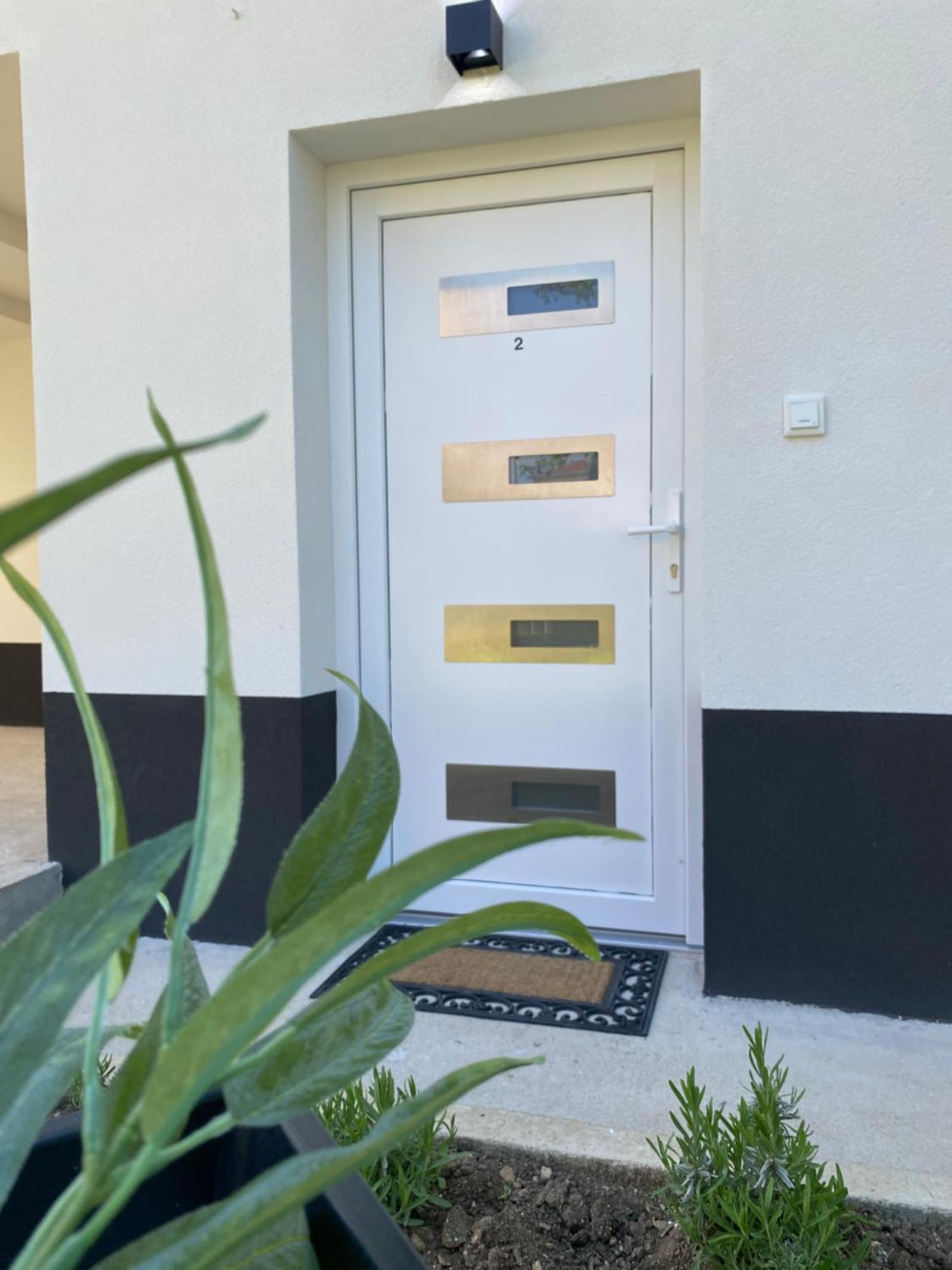 Apartman Rawda 2 亚伊采 外观 照片